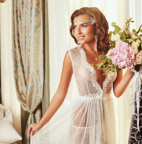 Кружевной халатик для утра невесты от Свадебный салон NICOLE 2