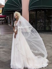 Фата невесты от Свадебный салон NICOLE 1