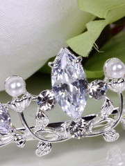 Диадема с цирконами и жемчужинами Magic от  2