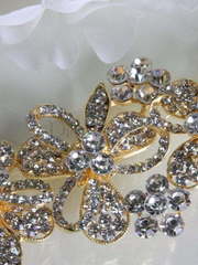 Мягкий гребень Цветы - золотистый от  2