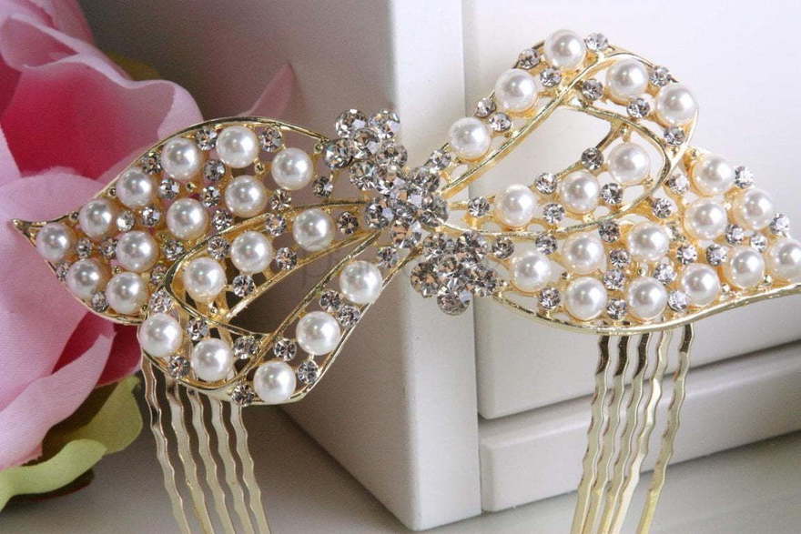Гребень Жемчужный бантик золотистый от  2