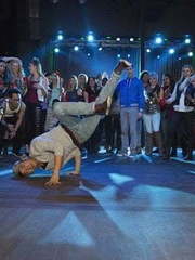 Профессиональные Би-бои/ Танцоры Брейкдансеры на свадьбу от Hot-surprise 2