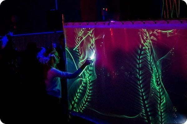 Световые картины на свадьбу от Hot-surprise 3