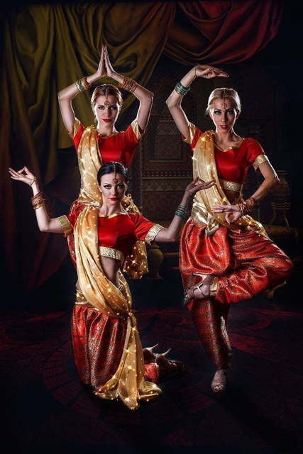 Световой шоу-балет Ellait на свадьбу от Show Obertaeva 4