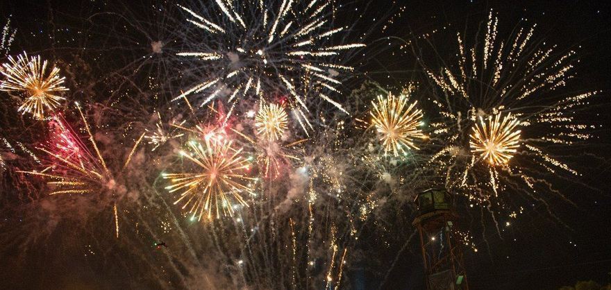 Фейерверк Огненный калейдоскоп на свадьбу от Show Obertaeva 2