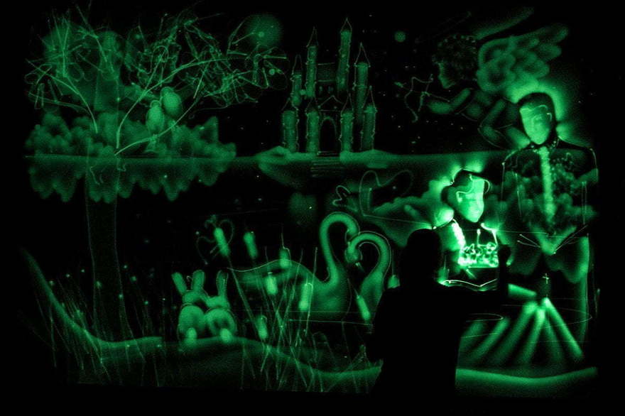 Световые картины на свадьбу от Aurum show 6