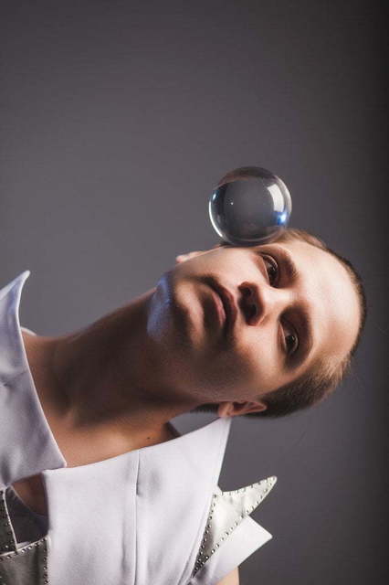 Контактное жонглирование на свадьбу от Aurum show 2