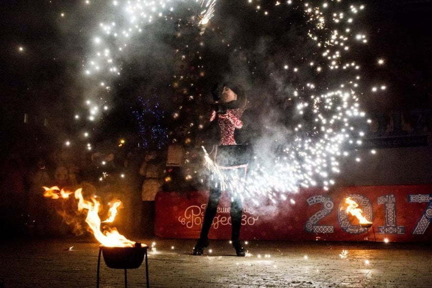 Огненное шоу Огни Венеции на свадьбу от Show Obertaeva 15