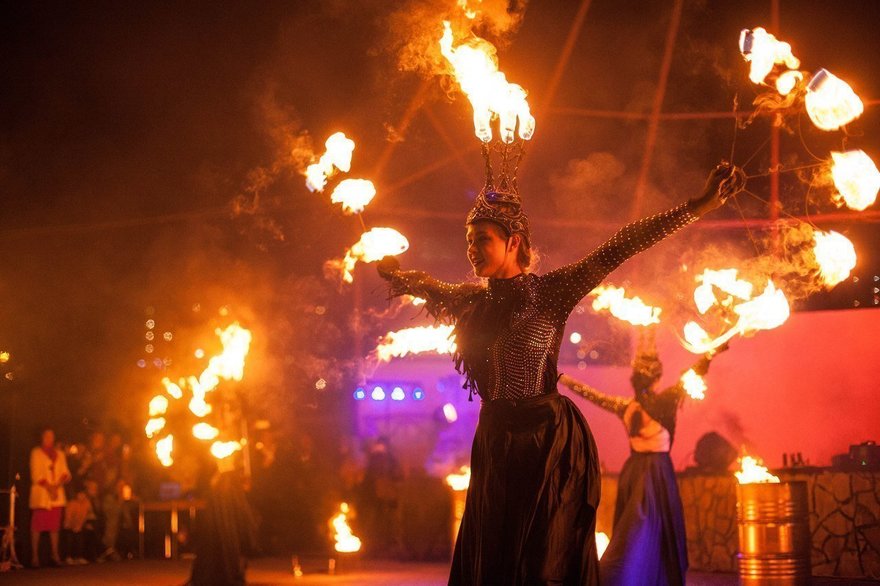 Огненное шоу The Furious Angel Show на свадьбу от Show Obertaeva 13