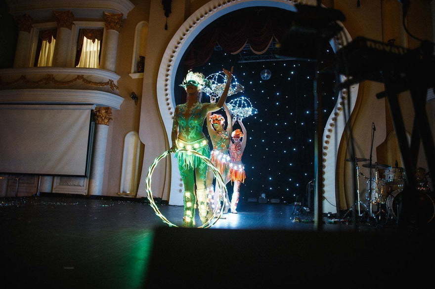 Световое шоу Времена года/Seasons на свадьбу от Show Obertaeva 2