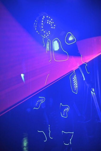 Световое шоу Cyber Drum Show на свадьбу от Show Obertaeva 11