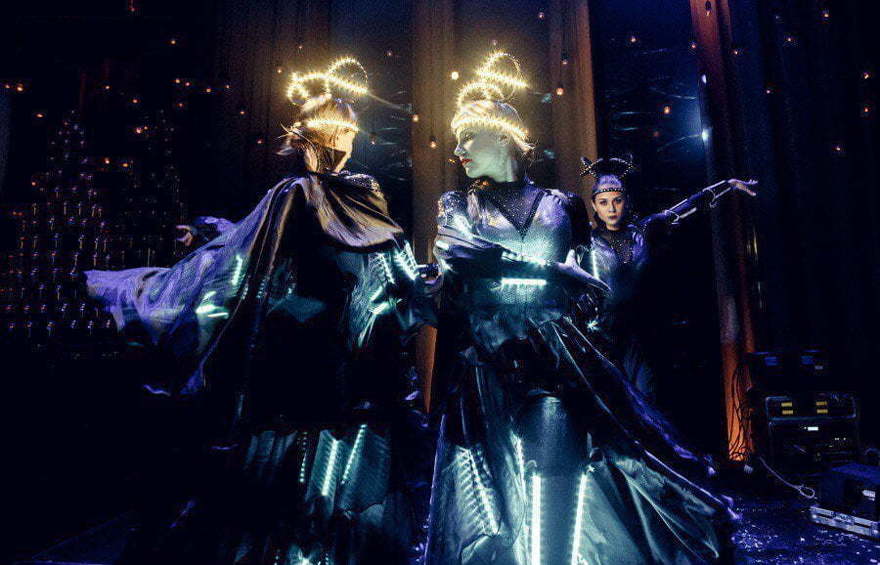 Световое шоу Гравитация на свадьбу от Show Obertaeva 7