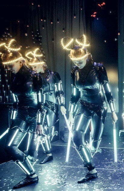 Световое шоу Гравитация на свадьбу от Show Obertaeva 13