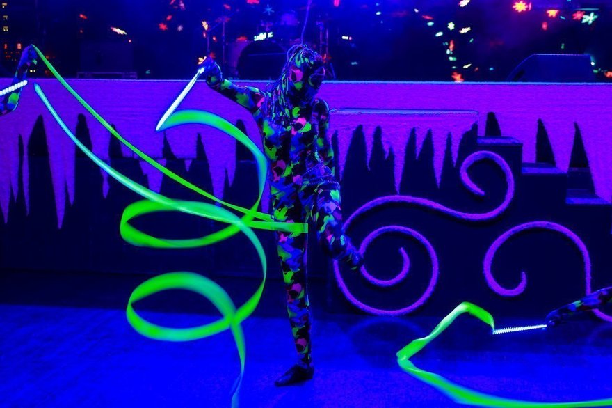 Световое шоу Confession Show на свадьбу от Show Obertaeva 9