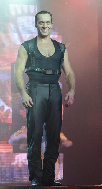 Колесо Сира и Русская палка на свадьбу от Show Obertaeva 2