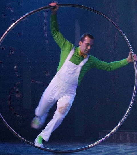 Колесо Сира и Русская палка на свадьбу от Show Obertaeva 6