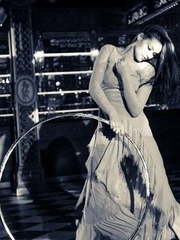 Жонглирование обручами на свадьбу от Show Obertaeva 2