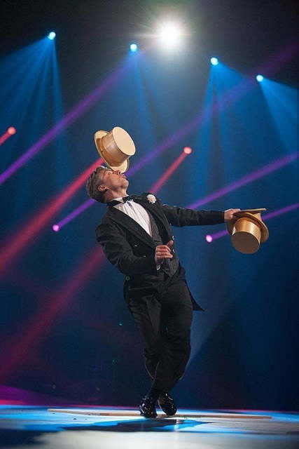 Жонглер на свадьбу от Show Obertaeva 6