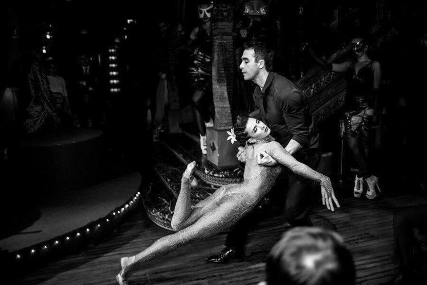 Акробатический дуэт на свадьбу от Show Obertaeva 4