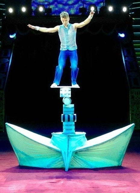 Артем Шерстовитов на свадьбу от Show Obertaeva 6