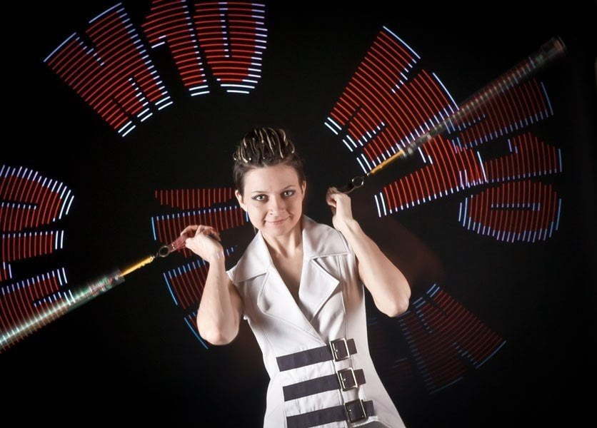 Световое шоу Белый дуэт на свадьбу от Aurum show 4