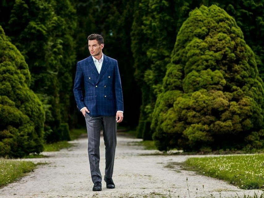 Двойка, Двубортный Свадебный костюм 09 от Ателье мужских костюмов Richard Hampton 2