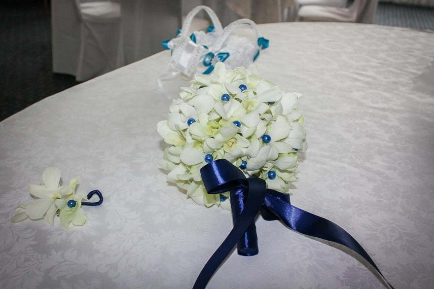 Монобукет из одного вида цветов, Классический круглый name от Агентство праздников и декора Мастерская счастья 2