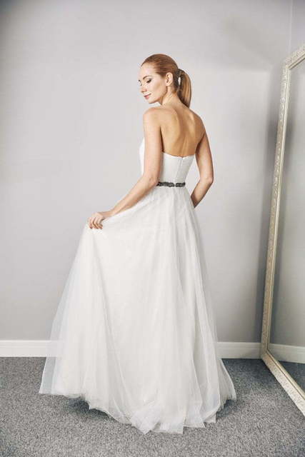 Свадебное платье Elena. Силуэт А-силуэт, Прямое. Цвет Айвори / Капучино. Вид 3