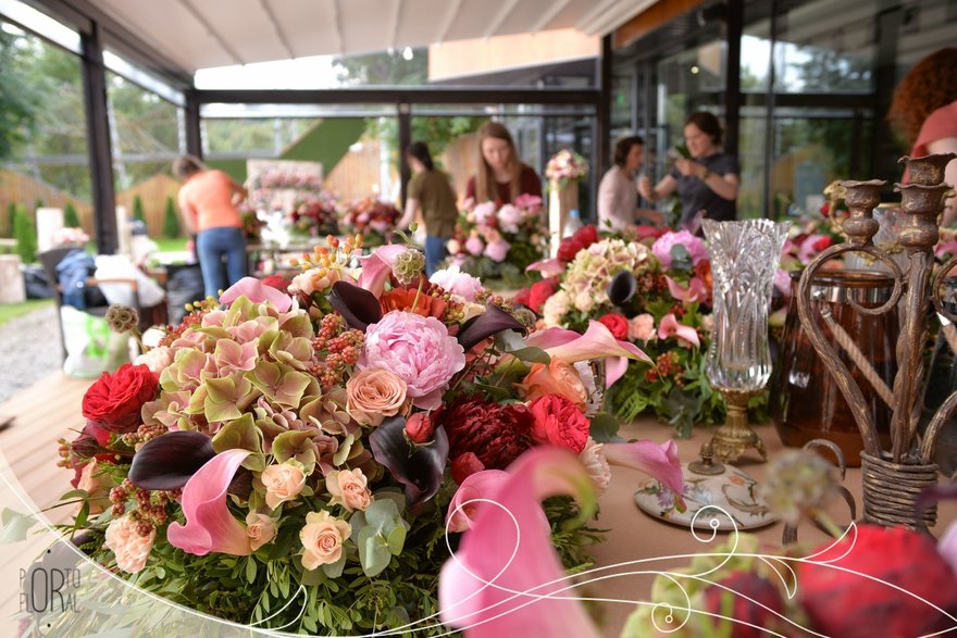 Классика, Рустик в Выездная регистрация, На веранде, Ресторан / Банкетный зал от Студия декора и флористики Porto Floral 8