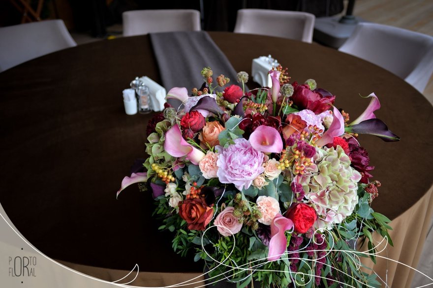 Классика, Рустик в Выездная регистрация, На веранде, Ресторан / Банкетный зал от Студия декора и флористики Porto Floral 16