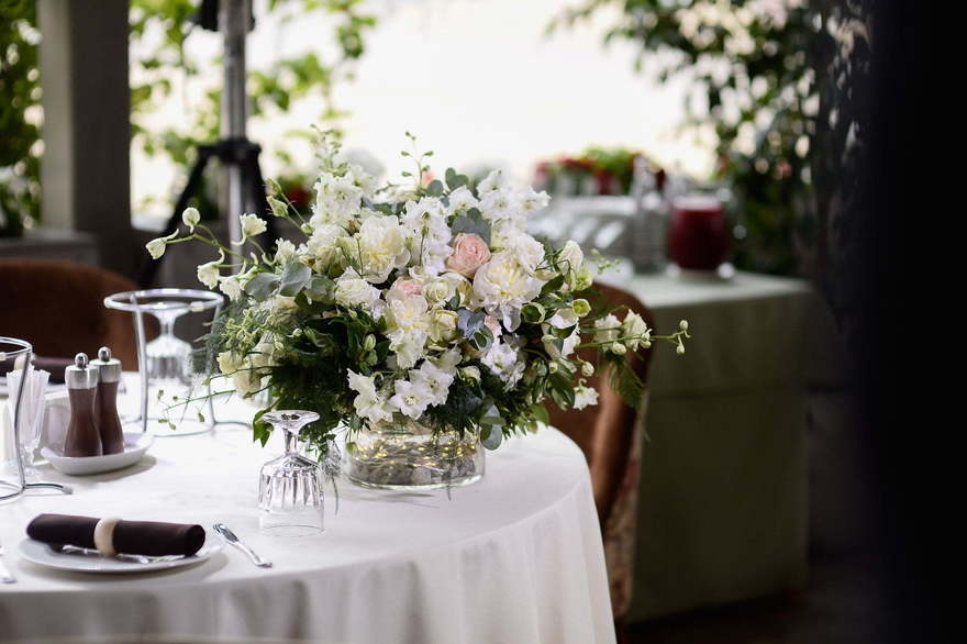 Классика, Весенняя / Летняя, Рустик в Выездная регистрация, Ресторан / Банкетный зал от Студия декора и флористики Porto Floral 6