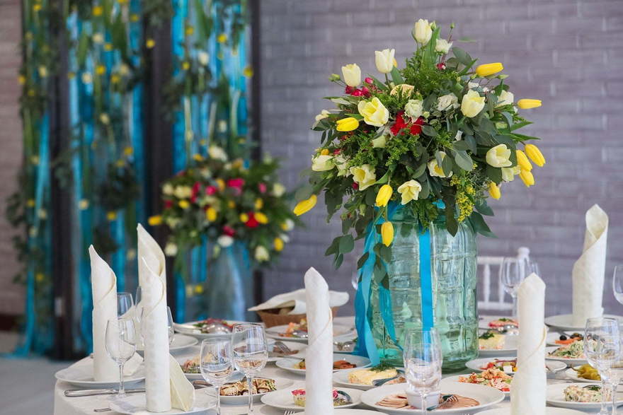 Классика, Тематический в Ресторан / Банкетный зал от Студия декора и флористики Porto Floral 4