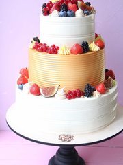 Крем / Сливки Трехъярусные 1 от Авторская кондитерская Beze