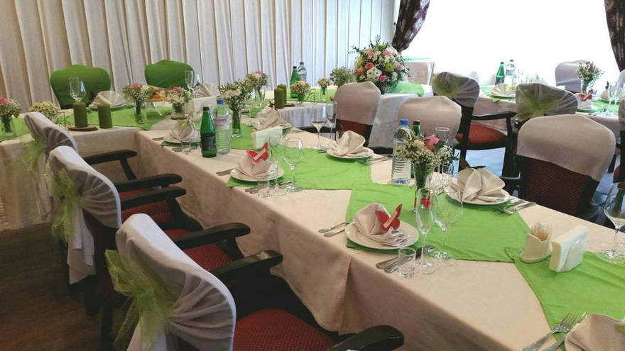 Классика, Весенняя / Летняя в Выездная регистрация, Ресторан / Банкетный зал от Студия свадеб Дуэт 4