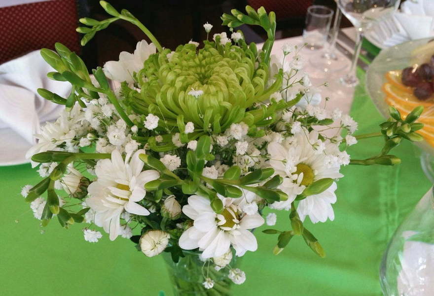 Классика, Весенняя / Летняя в Выездная регистрация, Ресторан / Банкетный зал от Студия свадеб Дуэт 9