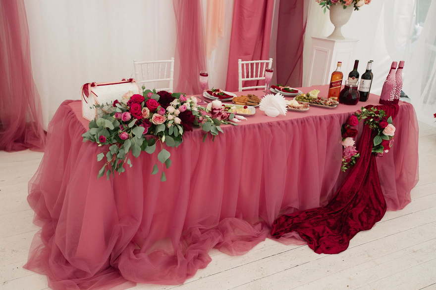 Классика в Шатер от Организаторы свадеб O2Studio 2