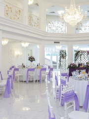 Столы и стулья гостей / Банкет в Классика от Организаторы свадеб O2Studio 2