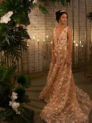 Пучок, С аксессуарами / Цветами / Фатой от A & Yu ArtLab beauty boutique 1