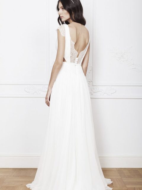 Свадебное платье Divine Atelier (Арт.Laris). Силуэт А-силуэт. Цвет Айвори / Капучино, Белый / Молочный. Вид 2