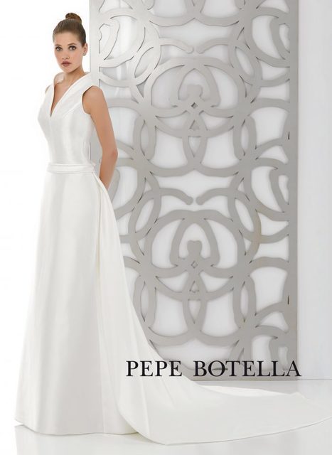 Свадебное платье Pepe Botella (Арт.504). Силуэт Прямое. Цвет Белый / Молочный, Айвори / Капучино. Вид 1