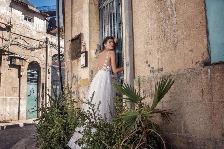 Свадебное платье ES 1819. Силуэт А-силуэт. Цвет Айвори / Капучино. Вид 2