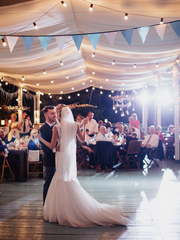 Столы и стулья гостей / Банкет в Классика, Рустик от Miracle Makers 1