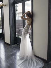 Свадебное платье Alegra, RD-211. Силуэт Прямое, Рыбка. Цвет Айвори / Капучино. Вид 2