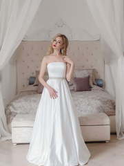 Свадебное платье Модель 432. Силуэт А-силуэт. Цвет Белый / Молочный. Вид 1