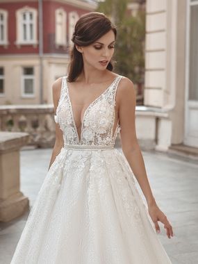 Свадебное платье Андреа. Силуэт Пышное. Цвет Белый / Молочный. Вид 2