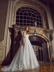 Свадебное платье Margaret. Силуэт Пышное. Цвет Белый / Молочный. Вид 1