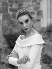 Строгое свадебное платье с рукавом без декора 7877. Силуэт Рыбка. Цвет Белый / Молочный. Вид 2