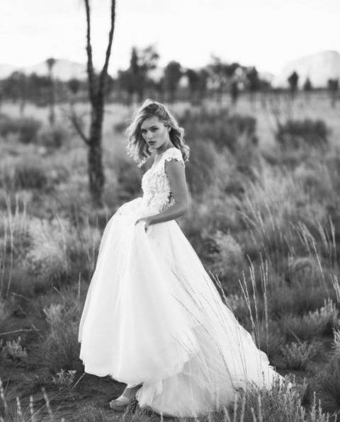 Пышное свадебное платья с красивой спинкой в Москве 1756. Силуэт Пышное. Цвет Белый / Молочный, оттенки Розового. Вид 4