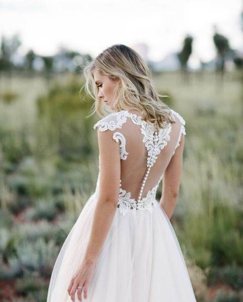 Пышное свадебное платья с красивой спинкой в Москве 1756. Силуэт Пышное. Цвет Белый / Молочный, оттенки Розового. Вид 6