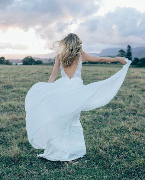 Пышное легкое свадебное платье с кружевом на топе 6563. Силуэт А-силуэт. Цвет Белый / Молочный. Вид 7